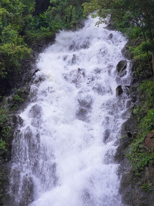 夏日炎炎，沉浸式體驗游龍峽漂流