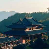 【江西】遊覽羊獅慕，雲海山頂一覽無遺