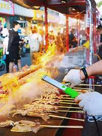 鞍山逛吃攻略｜誰能拒絕，夏日夜市裡的那口冰淇淋