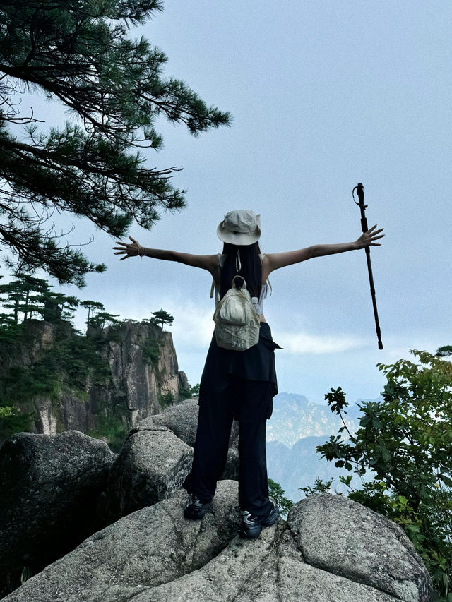 在九月的第一天成功打卡黃山！