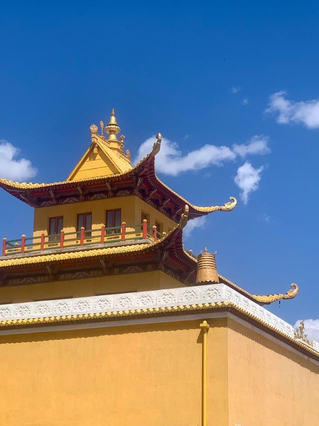 蒙古烏蘭巴托的甘丹寺：歷史與信仰的交匯點。