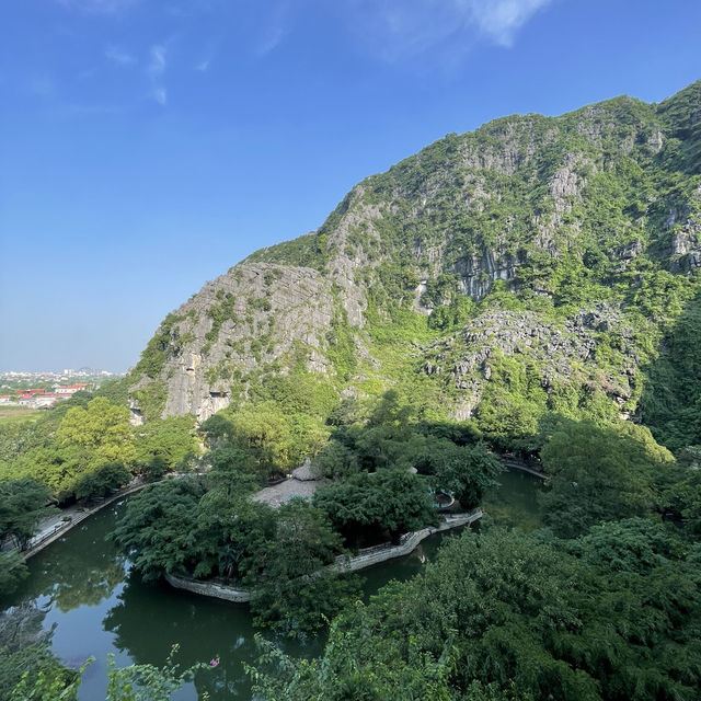 【ベトナム/ニンビン/ムア洞窟】500段の階段を登ると絶景が広がってます！
