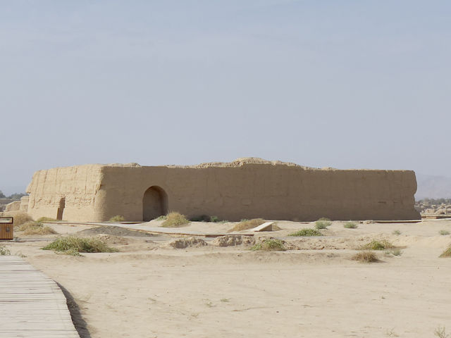 The Biggest Ancient City Ruins in Xinjiang 🇨🇳