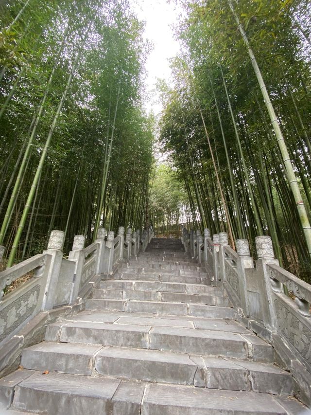 南陽香嚴寺旅遊攻略。