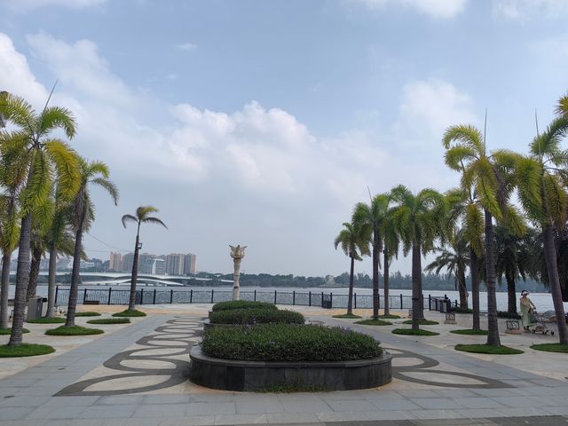 住在二號島，玩在一號島。。