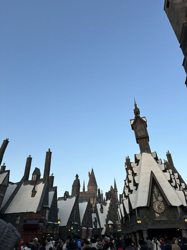 “Ready to Visit Hogwarts? A Magical Day at Beijing Universal Studios Awaits!”
