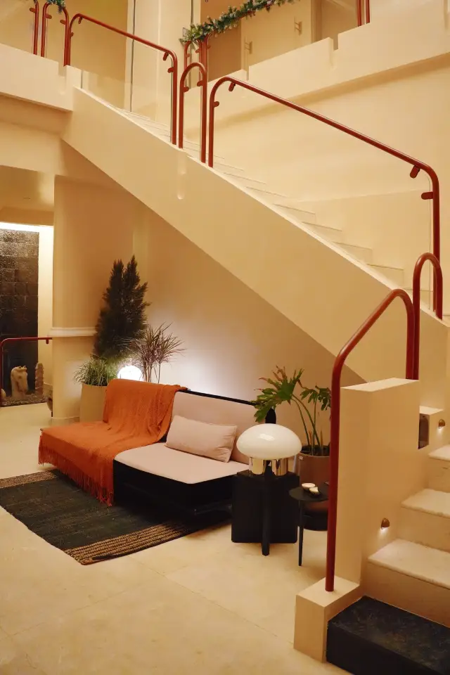 Hidden in the City | French Romance on Chengdu's Chunxi Road