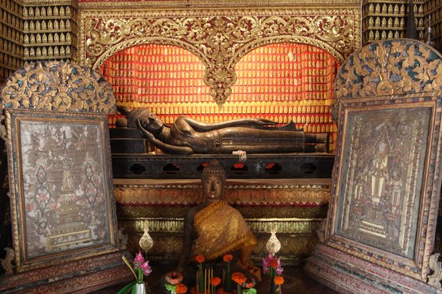 Explore the Spiritual Essence of Wat Xieng Thong in Luang Prabang, Laos