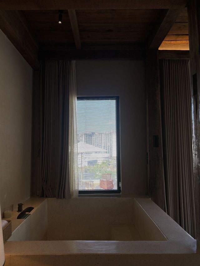大隱隱於市，小隱入伴山