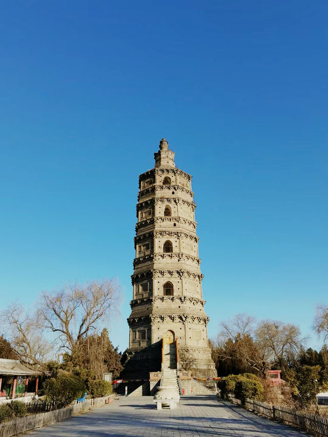 多寶佛塔昊天塔公園問古尋根