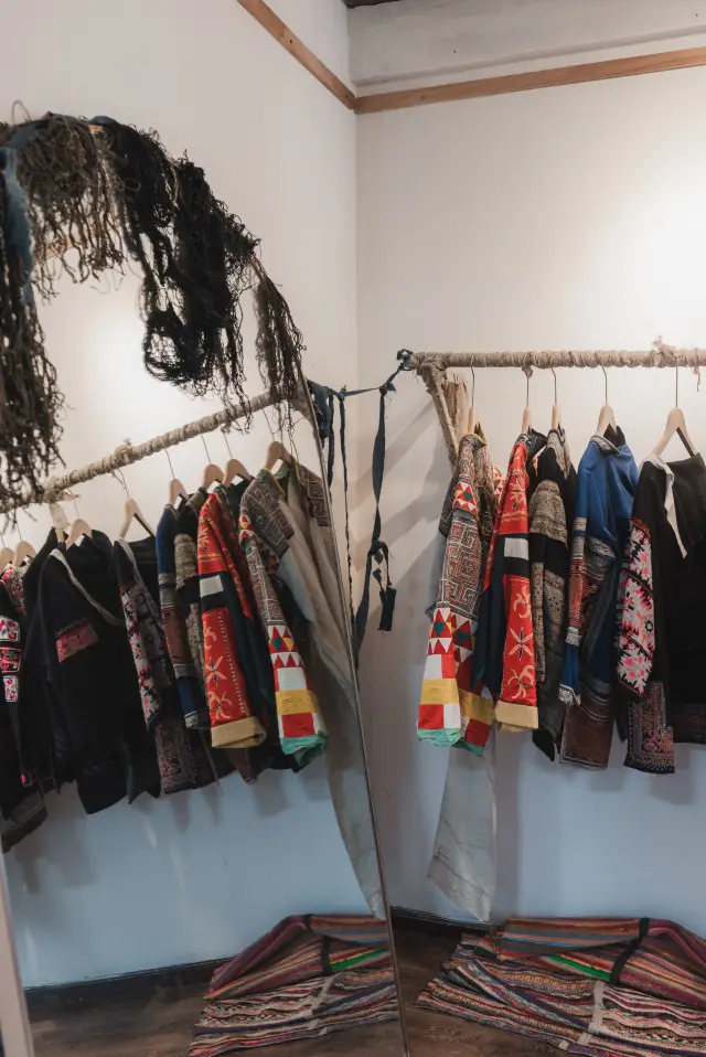 เล่อหลี่พาคุณไปสำรวจร้านอาหาร