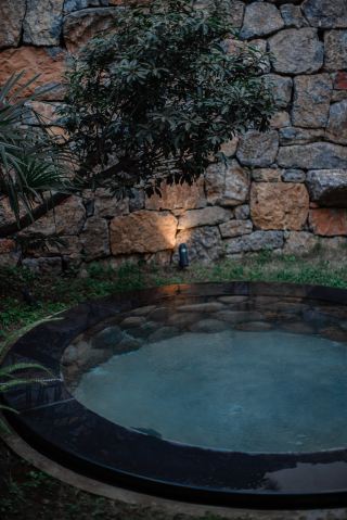 Dali Forest Private Hot Spring Oasis: Exclusive Bamboo Grove and Stargazing Soak! So Luxurious!
