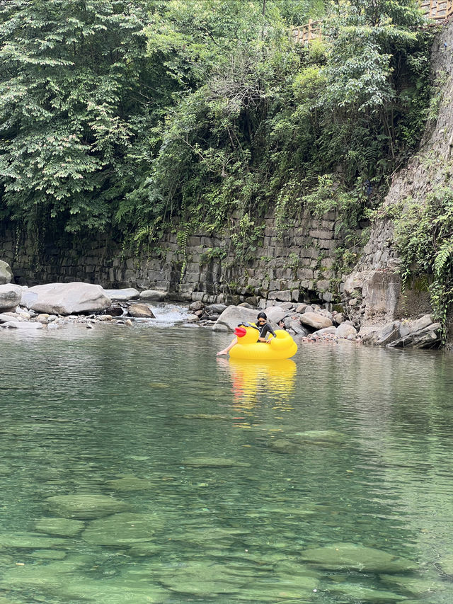 玻璃水直播|成都避暑玩水秘景