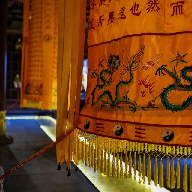 Inside Yushan’s Taoist Temple ⛩️🕯️