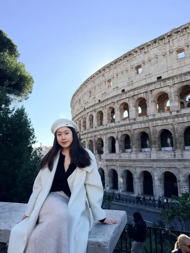 ฉันขอพรให้รวยล้นฟ้าที่น้ำพุเทรวี