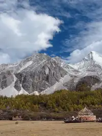稻城亞丁的秋天，是上帝打翻的調色盤！