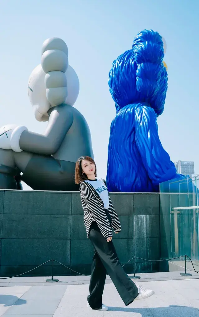 長沙頂流IFS!和KAWS合影打卡攻略 長沙頂流IFS!和KAWS合影打卡攻略