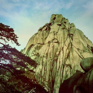 天柱山景區｜絕美孤峰賞書法