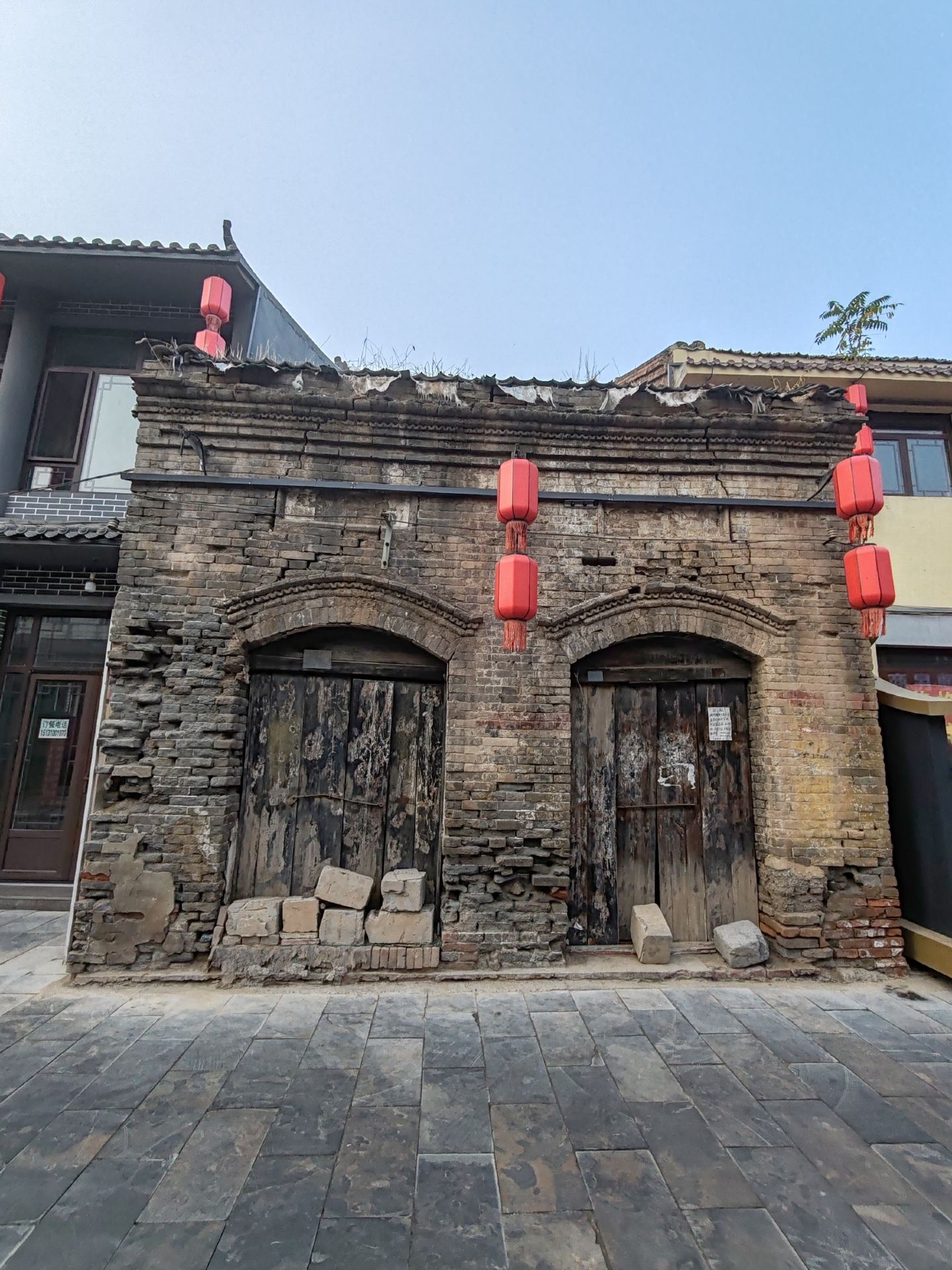 An autumn date with a thousand-year-old city