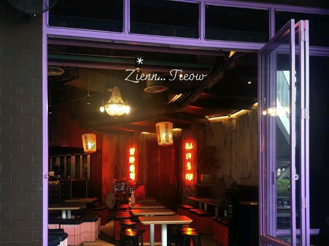 ร้านแฮงค์เอาท์สุดฮิต@MEGABANGNA