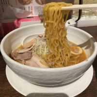 札幌・麺屋雪風すすきの店は大行列でした