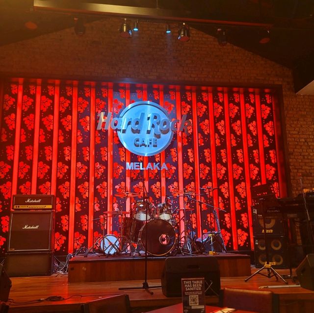 Rock & Roll @ Hard Rock Cafe Melaka