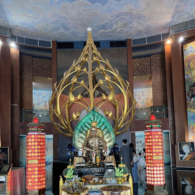 ชมความงามของ วัดบ้านไร่ จ.นครราชสีมา