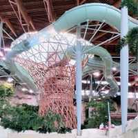 Indoor water theme park in Paris! 💦 