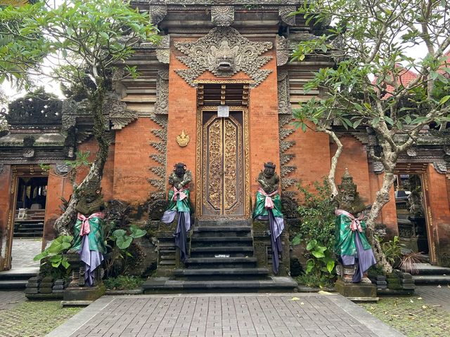 Visiting Ubud Palace - for the first time 🫶