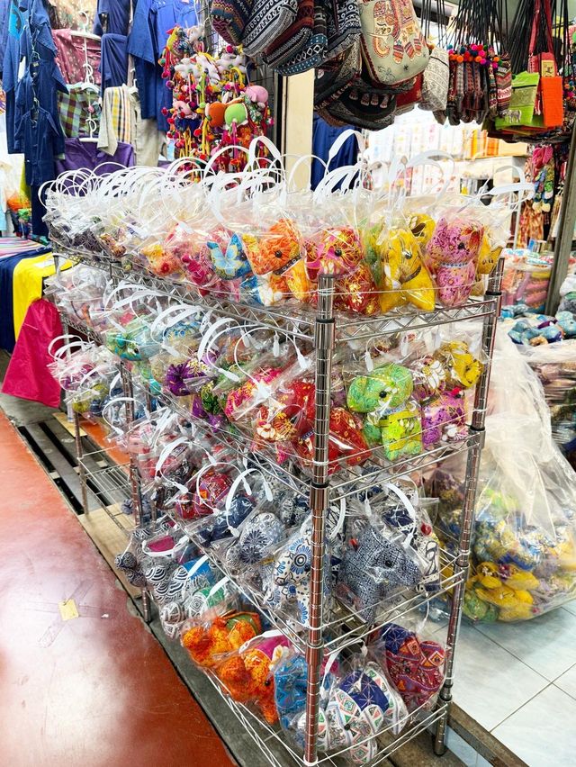 《曼谷JJ Market翟道翟市場》