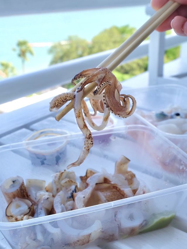 “ซาซิมิ หาดลับ” #พัทยา ที่ไม่ลับแล้วค่ะ🐙 