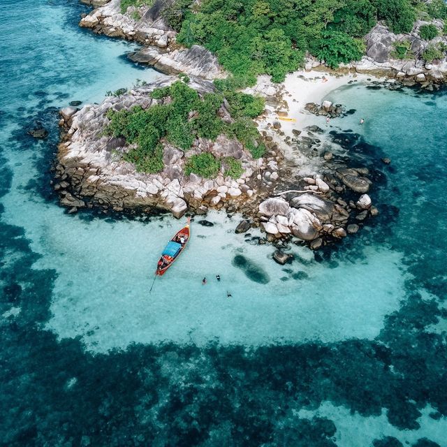 เกาะหลีเป๊ะ ทะเลสวยมากกก! 