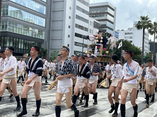 福岡・博多。2023年大博通りにて『博多祇園山笠』『追山ならし』に遭遇。