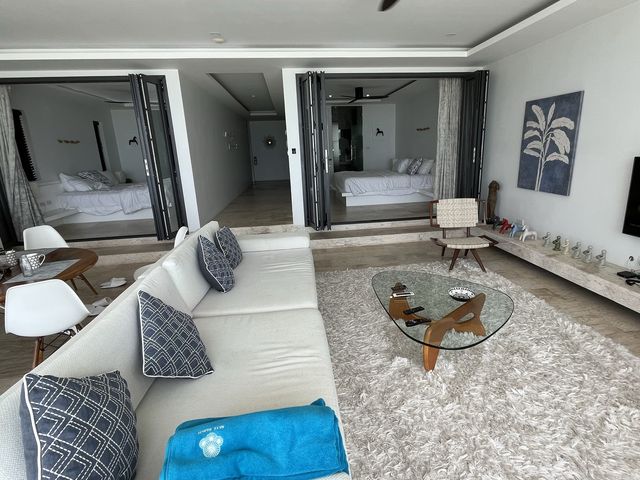 Penthouse Sea View Pool Suite with Cinema