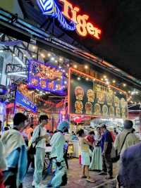Jalan Alor, the Foodies' Paradise!