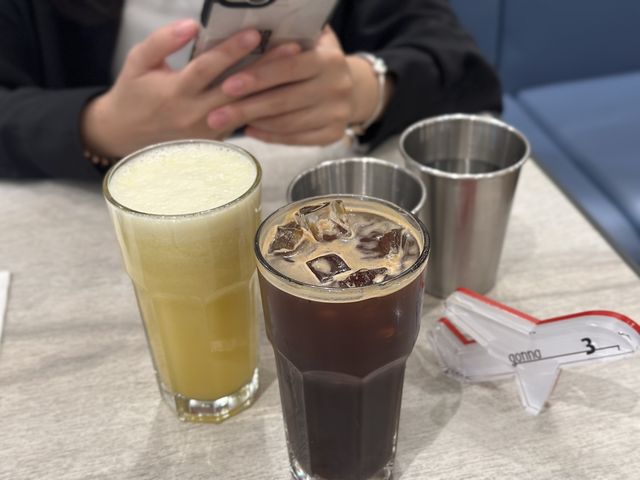 🍝 Gonna 共樂遊 食．旅．生活 (Gonnaeat京站店)：品嚐桃色義大利麵與美味牛排的好去處！🍖🥗