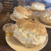 【チェジュ】海を眺めながら食べれる有名ベーグル