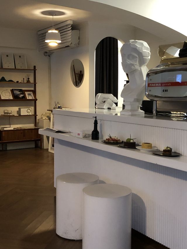 연남동에서 분위기 끝판왕 인스타 감성의 카페를 찾고 있다면 ☕️💭