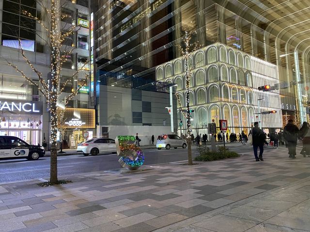 東京・銀座。「カステラ一番、電話は二番、三時のおやつは？」『銀座文明堂 BUNMEIDO CAFE GINZA』