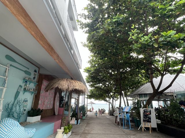 Surf & Turf Pattaya ร้านอาหารริมทะเล 