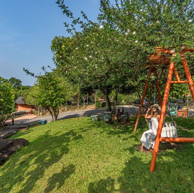 ที่พักน่ารักๆ ที่วังน้ำเขียว มีรถบ้านด้วย 🌳