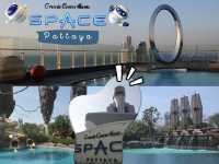 โรงแรมอะไรเอ่ยอลังการมาก ธีมอวกาศ มี Water park