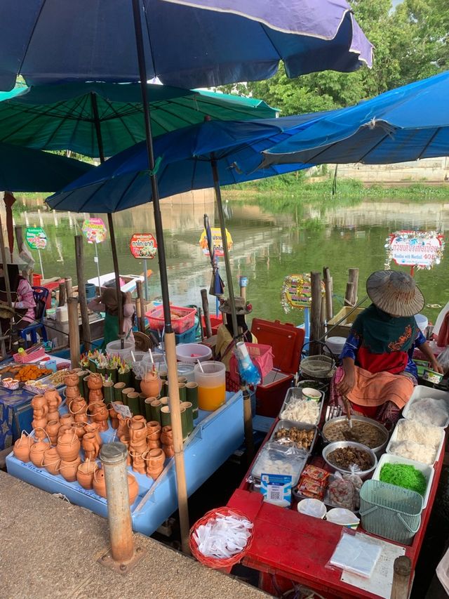 ตลาดน้ำคลองแห