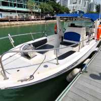 Boat tour in Singapore sea