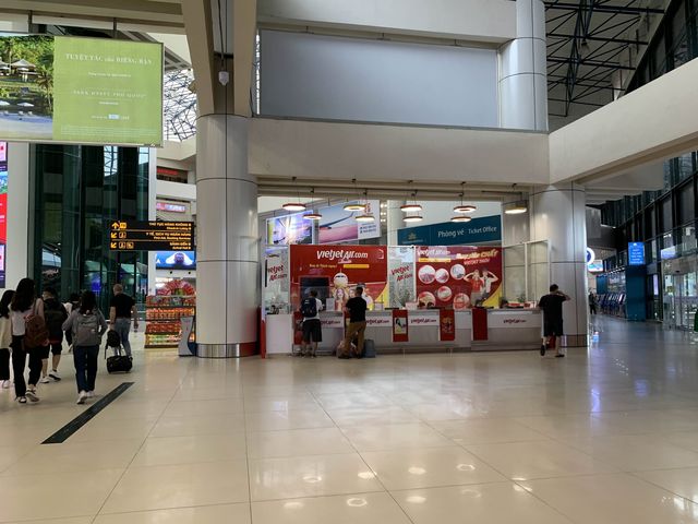 ベトナム　ベトナム観光　ハノイ　ノイバイ国際空港の国内線ターミナルを散策してみた！