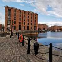 A walk around the Liverpool Docks