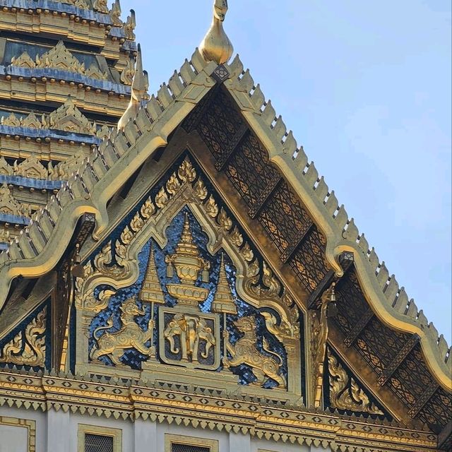 วัดพระศรีรัตนศาสดาราม หรือวัดพระแก้ว 