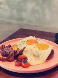 Fox Paradox Cafe
