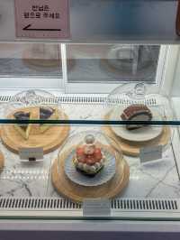 초읍 어린이대공원 카페 메르시마담 딸기디저트 맛집
