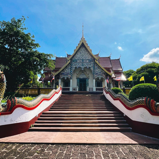 วัดพระพุทธบาทตากผ้า  จ.ลำพูน